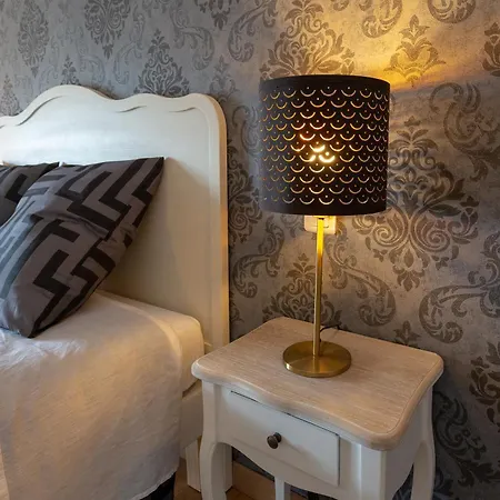 Le Clos De La Briollerie Bed and Breakfast *