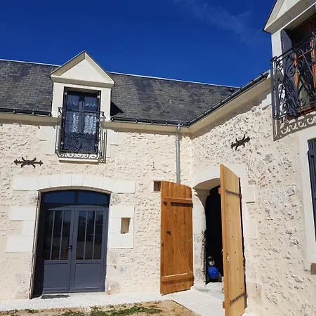 Le Clos De La Briollerie Bed and Breakfast